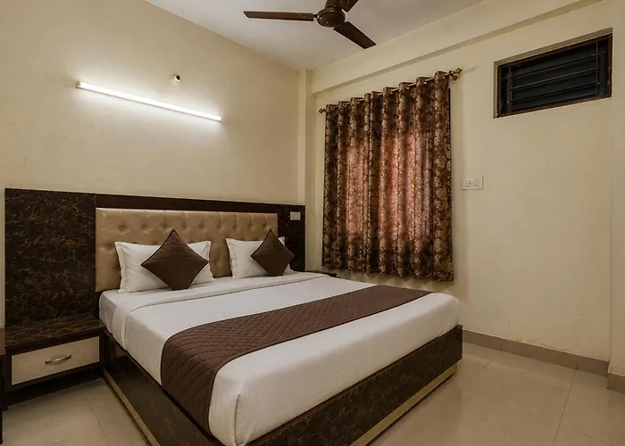 Hotel Galaxia Inn Near PEC College